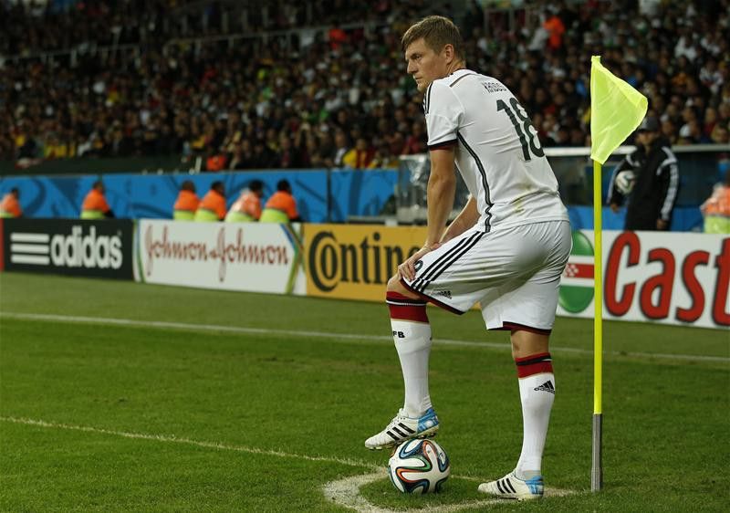 phat-goc-la-co-hoi-ghi-ban-cho-cac-doi-bong